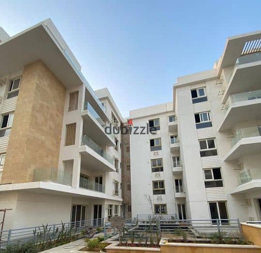 A garden apartment in one of the most strategic locations, close to all essential services and major roads, in Mountain View iCity. 7