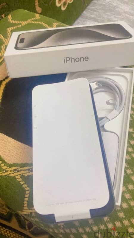 Iphone 15 pro like zero /Titunam white/100% Battery 1