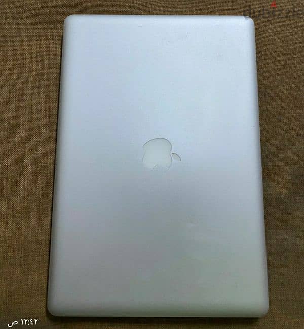 apple mac book pro 15.6 inche core i7 0