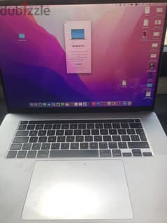 MacBook pro 2019 16" i7 0