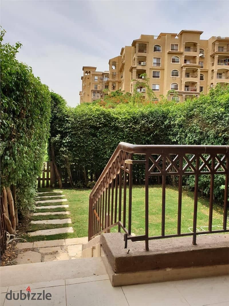 In Madinaty, an apartment for sale, super luxurious finishing, Naro Garden view, clear sea direction, steps from all services and the club, in the sev 2