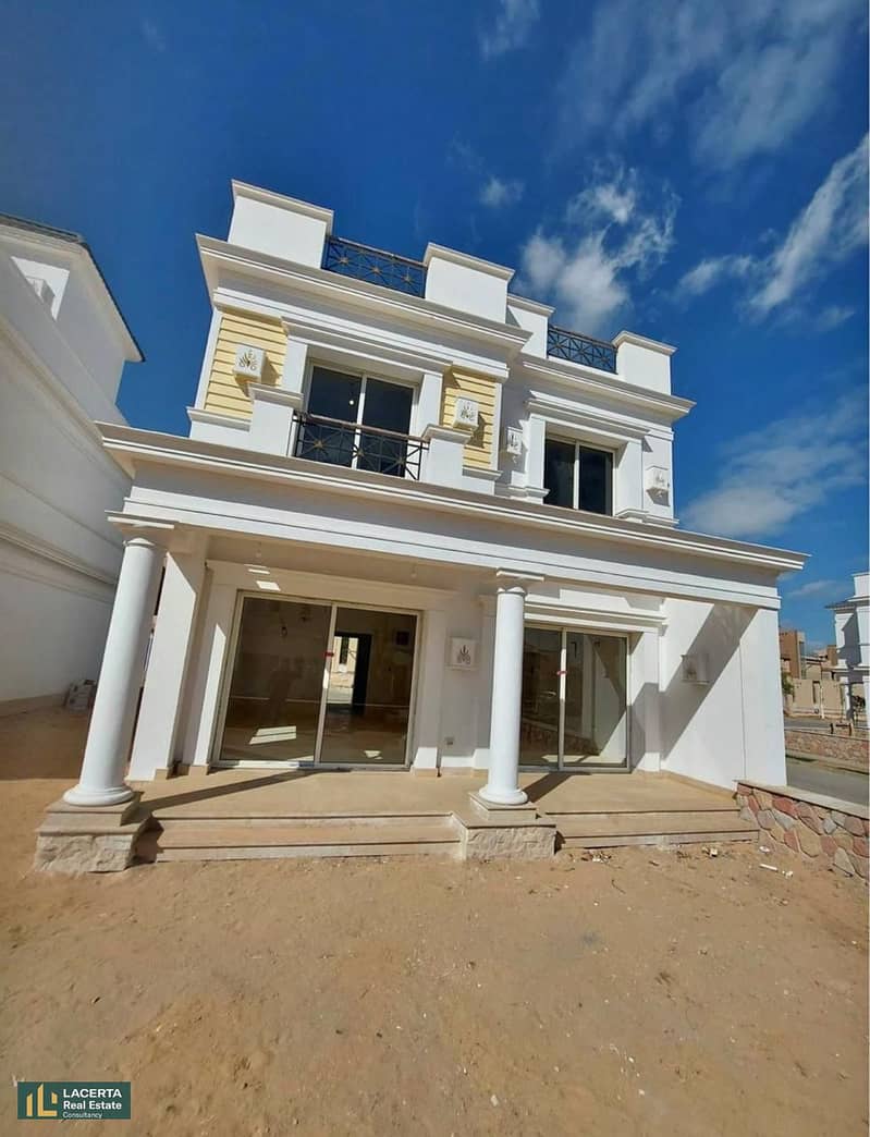 Fully Finished Town House 210 m with 10% down payment in Mountain View in 6th of October 12