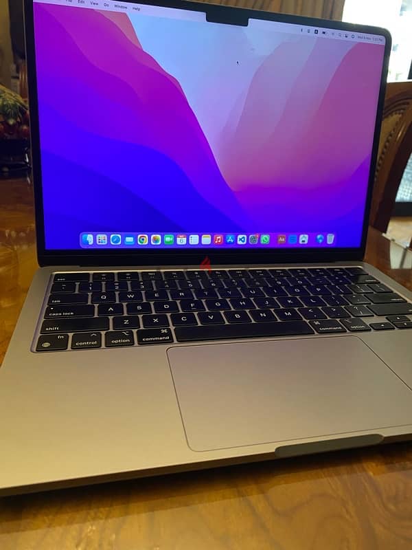 Macbook air 13.3inch m2 2022 4