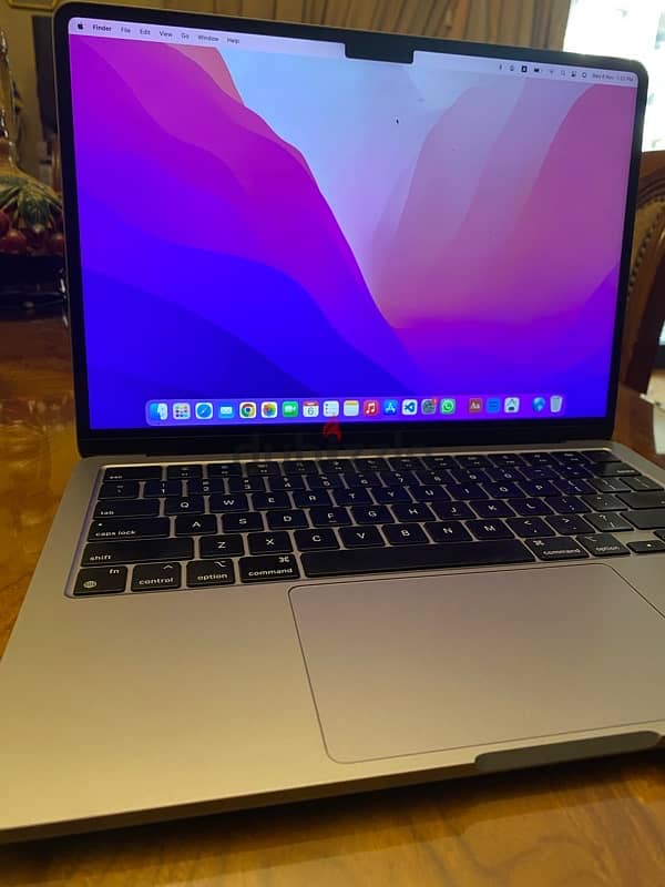 Macbook air 13.3inch m2 2022 6