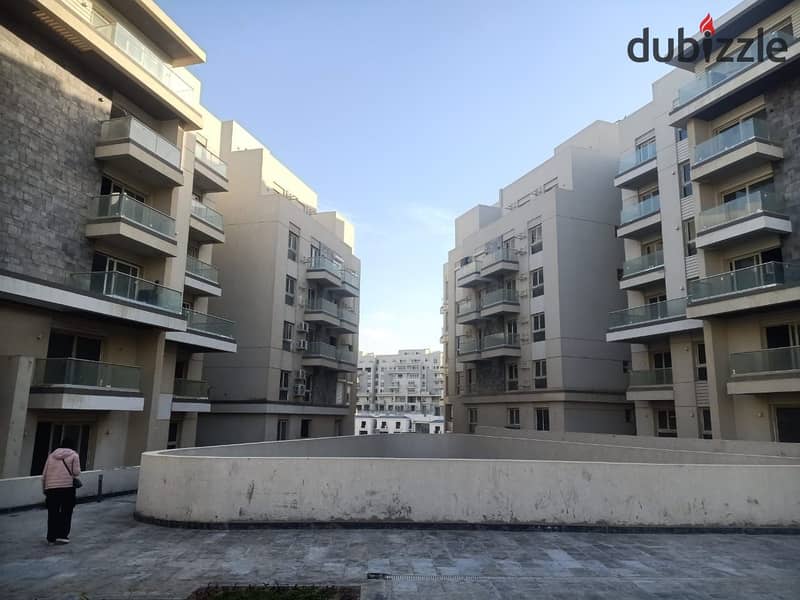 Apartment with Ready to move , 165 meters, in View Court, at the lowest market price in Mountain View i City, New Cairo. 11