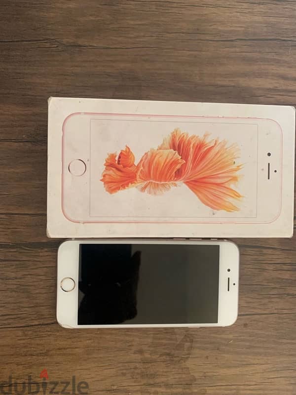 السعر 2000من غير فصالiPhone 6s للبيع 2