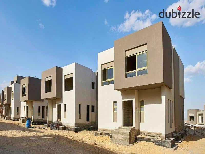 Immediate delivery Twin House in Etapa Compound, behind Al Rabwa and just steps away from Hyper One and Al Ahly Club. 12