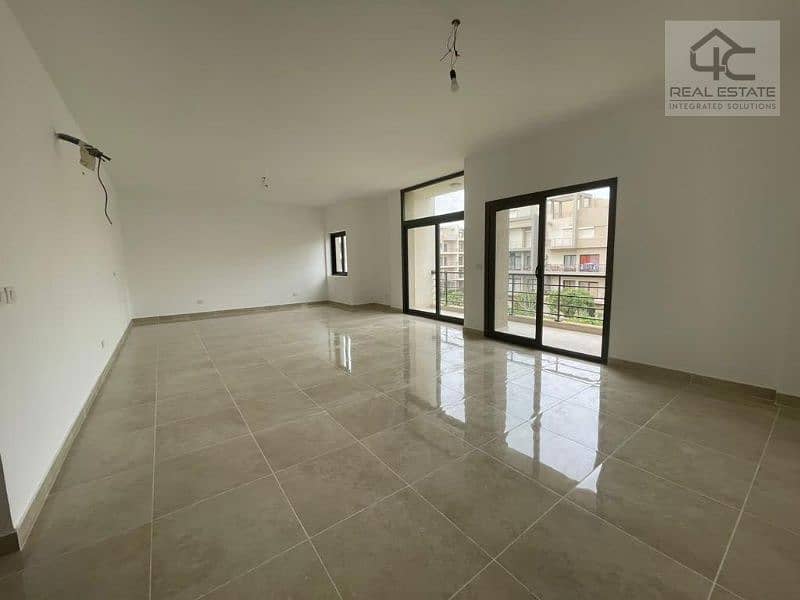 With view landscape apartment 3 bedrooms 4th floor fully finished for sale in Fifth Square 8