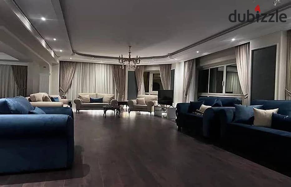 For sale, 390 sqm apartment on Maadi Corniche, immediate delivery of furniture and appliances, hotel apartment in a very elegant tower on the Nile 6