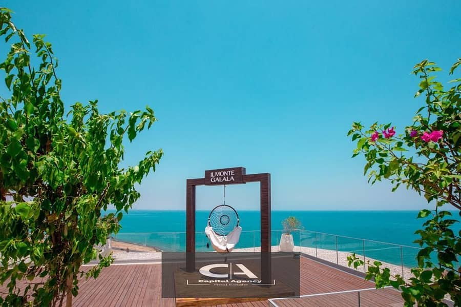 Without down payment, chalet for sale with terrace and garden, first row on the sea Installments for the longest period in Monte Galala, Ain Sokhna 4