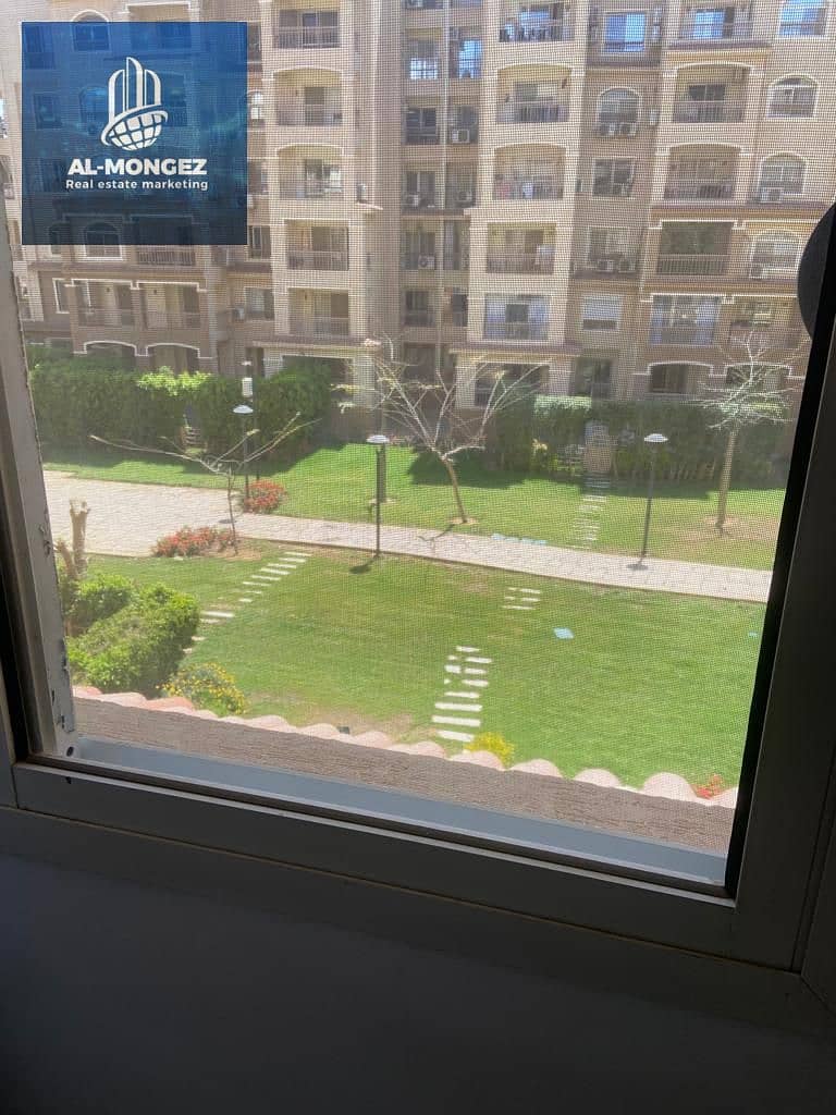 Apartment 135 meters for sale in the most prestigious place in Madinaty, area B3 View Garden, close to Foot Court 2