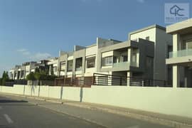 Ready to move With A very special location Townhouse Middle 218 m 3 bedrooms for sale in Hyde Park under price market 0