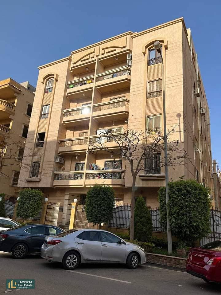 Apartment for sale with view open to the garden in Banafseg, with a private garage, fully finished, a kitchen separate, air-conditioned, New Cairo. 2