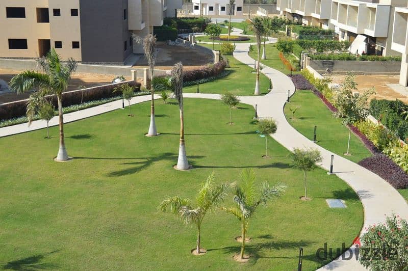 Live in Sheikh Zayed, your unit is 215 m + 250 m garden, immediate delivery next to Jidar 2