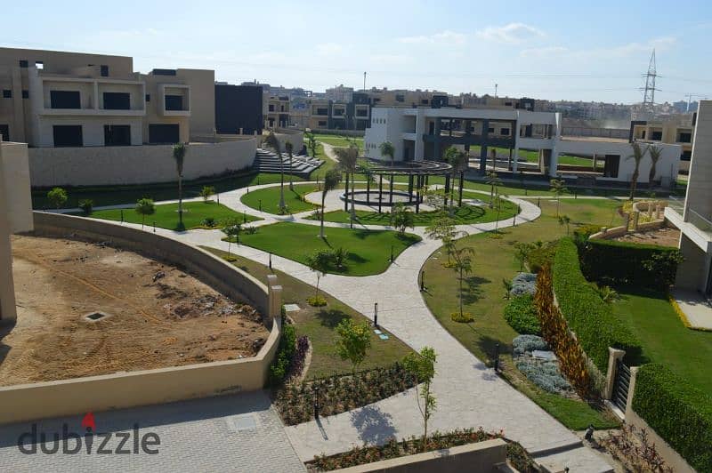 Live in Sheikh Zayed, your unit is 215 m + 250 m garden, immediate delivery next to Jidar 4