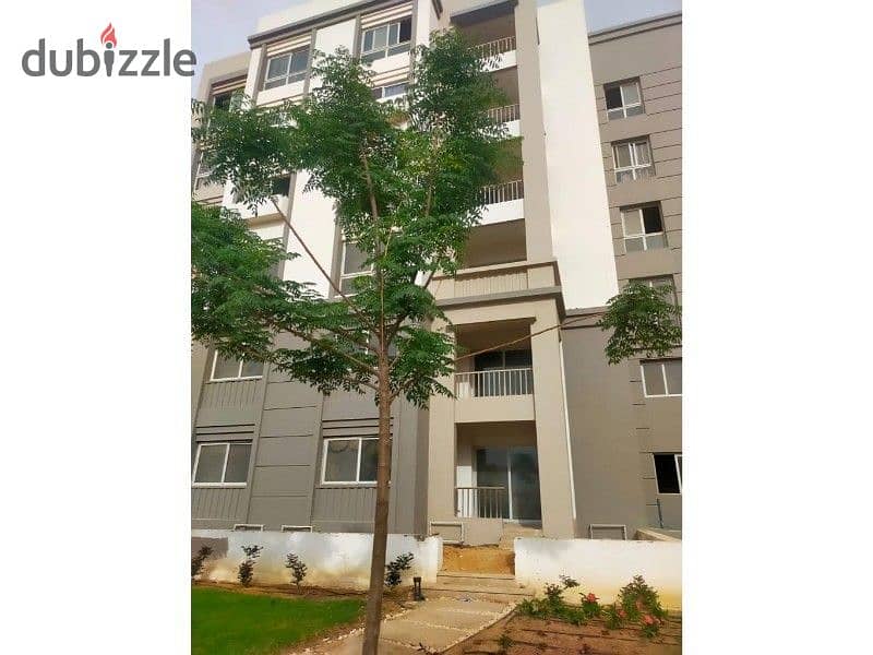 The lowest price on the market for an apartment with Ready to move , semi-finished, 233 meters, with garden, in  Hyde Park, New Cairo. 9