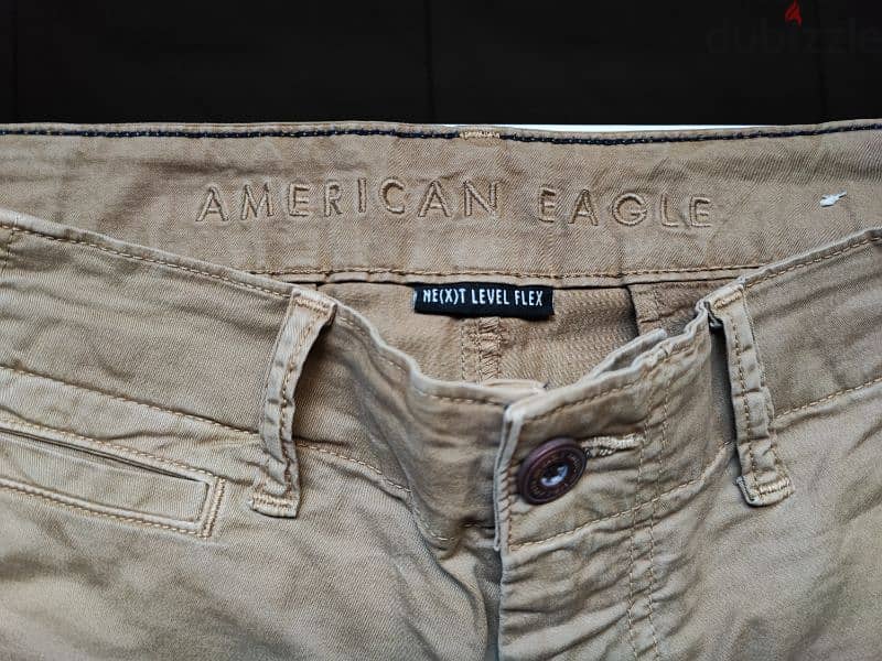 American Eagle khaki shorts 32 0