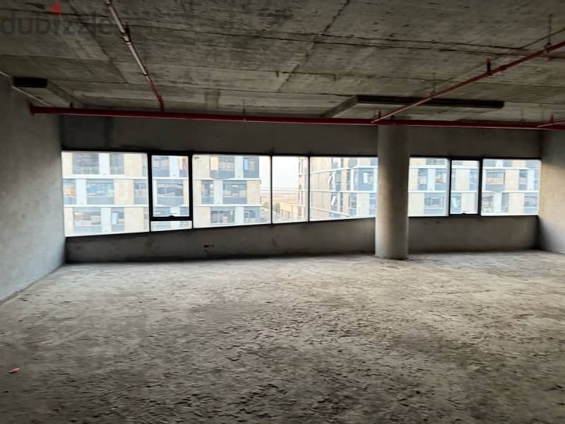 officefor rent at polygon sodic semi finished مكتب للإيجار 9