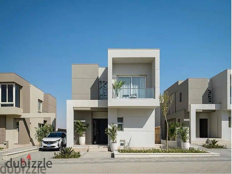 At launch price! Prime townhouse with Palm Hills, featuring a clear landscape view and extended installment options. 10