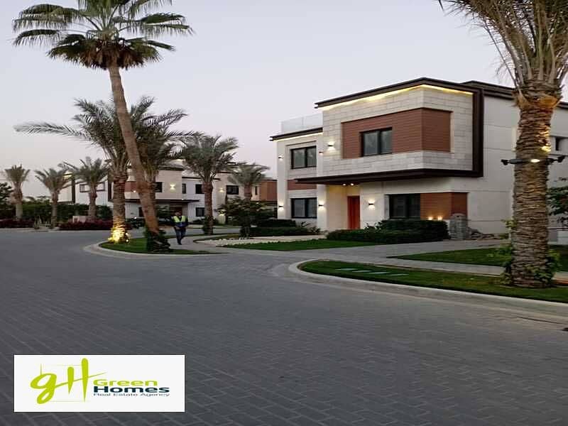 Stand - ALone Villa with 5 bedrooms in Azzar 2 l New Cairo 1