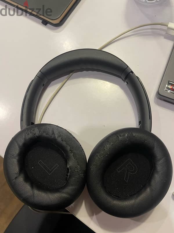 Headphone Soundcore q30 1