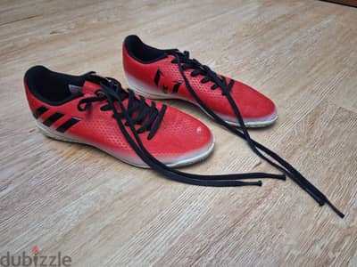 Flat Adidas Youth Messi