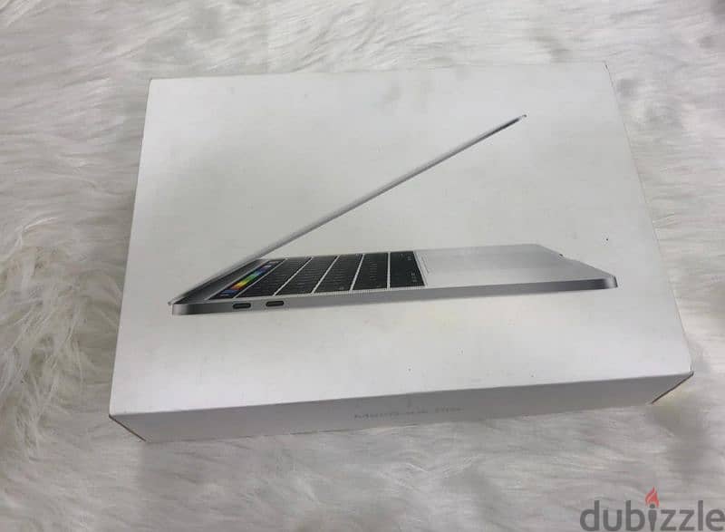 apple MacBook pro 13inch 2016 11