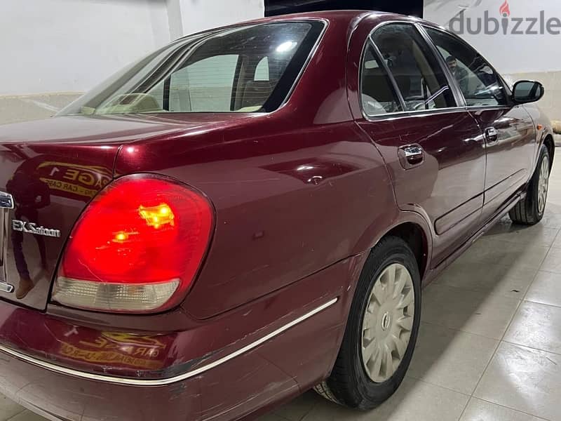 Nissan Sunny 2009 8