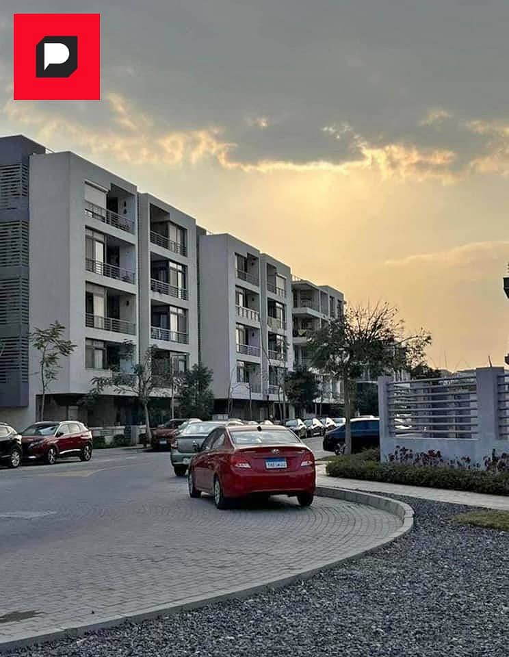 Apartment for sale in Taj City Compound in First Settlement, in front of Cairo Airport near the Fifth Settlement and Nasr City and minutes to Madinaty 5