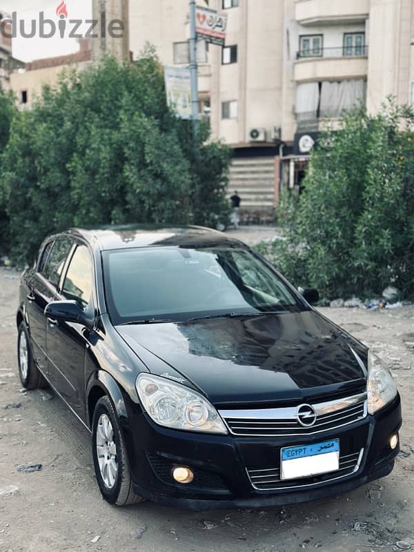 Opel Astra 2008 1