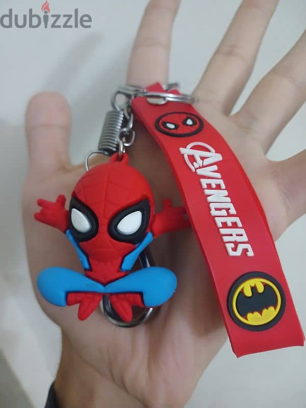 marvel spider-man keychain with two rings to extra keys and springhold 1