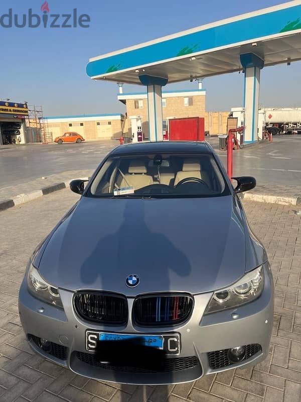 للبيع فابريكه 330i 0