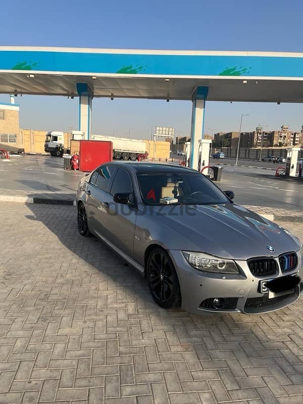 للبيع فابريكه 330i 1