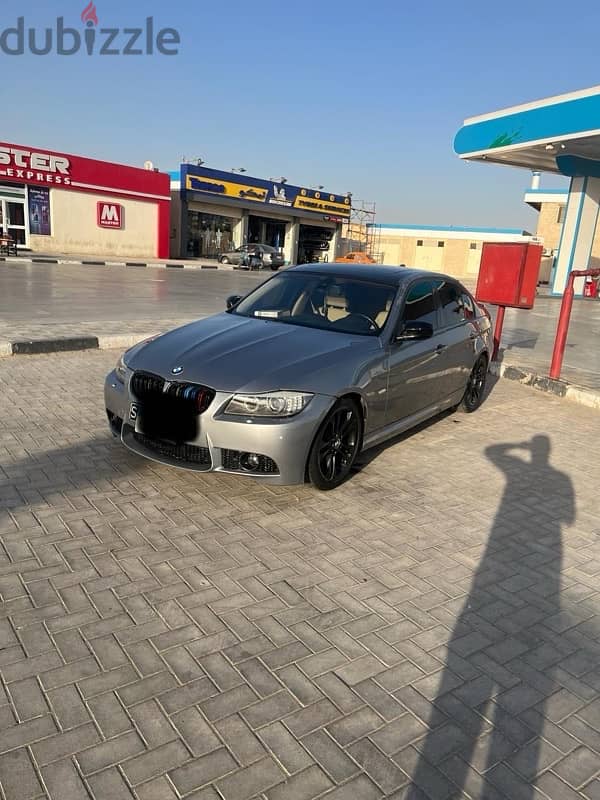 للبيع فابريكه 330i 2