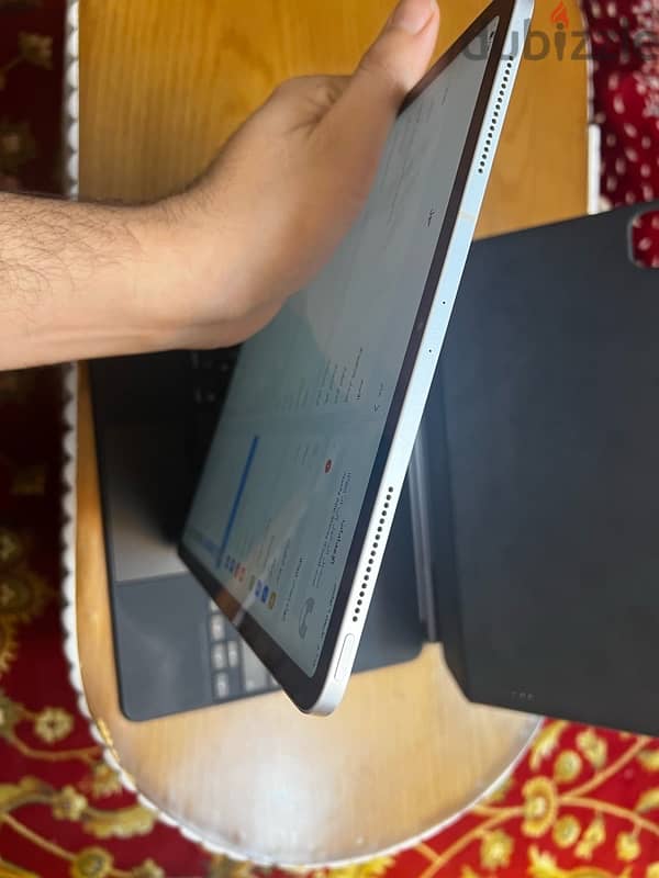 iPad pro 12.9 with keyboard 2