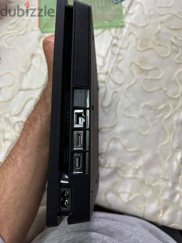 ps4 slim 0