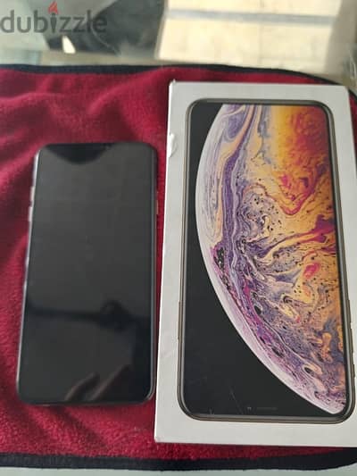 ايفون xs max