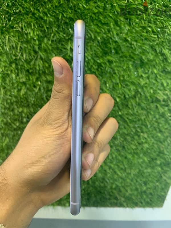 iPhone 11 128 battery 95% خطيين 2