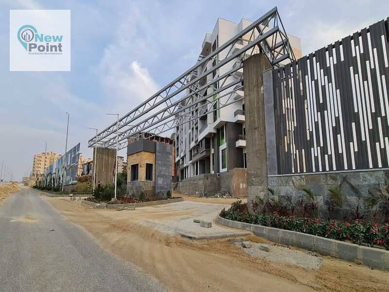 For sale, a resale apartment of 165 m at a bargain price in The Icon One Compound, Fifth Settlement, next to AUC 8