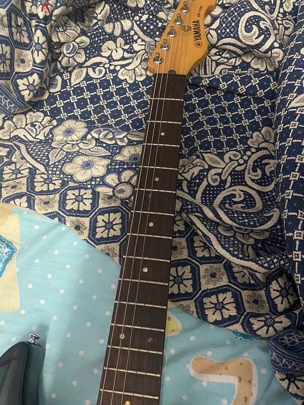 yamaha electric guitar 2