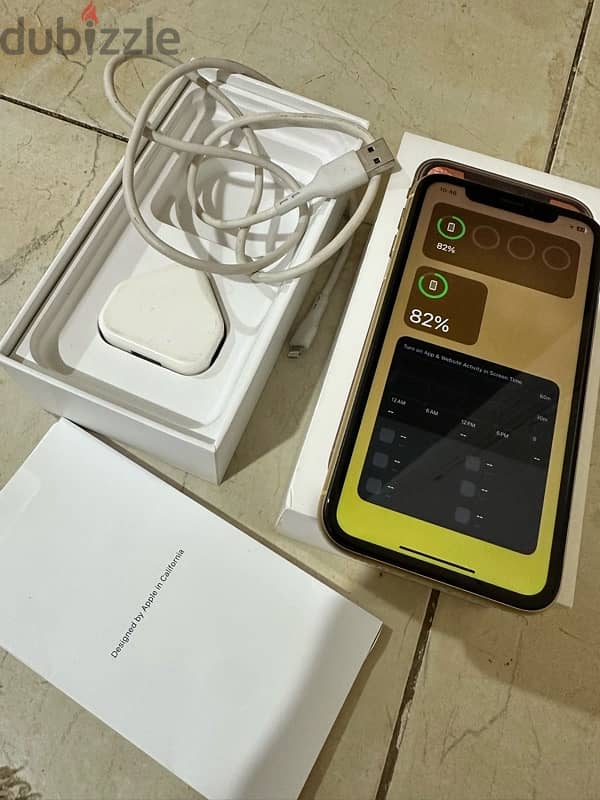 iPhone XR yellow 128 gg like new 7