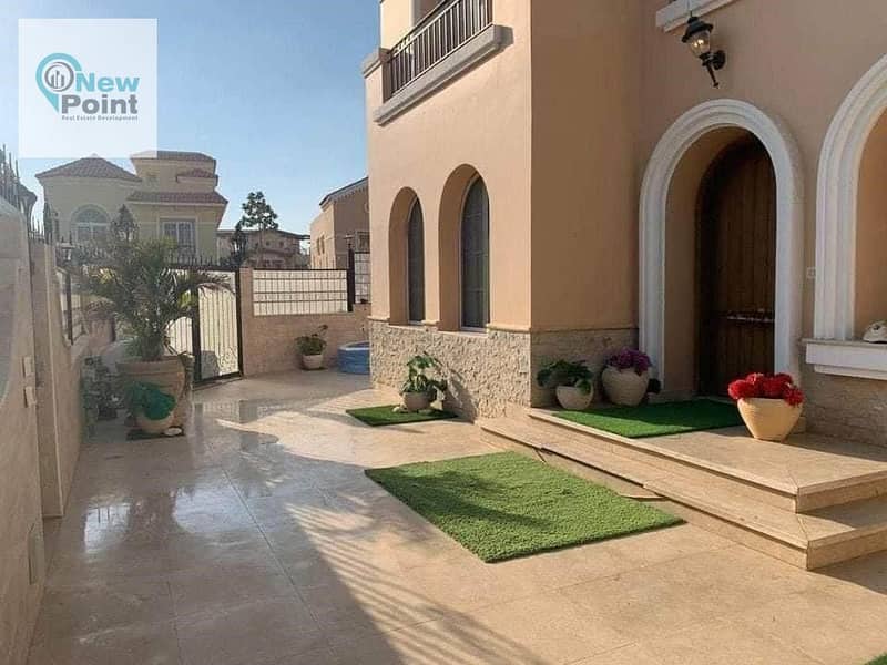 Receive immediately a fully finished standalone villa for sale in a residential and living compound with all services in Hyde Park New Cairo Direct Co 7