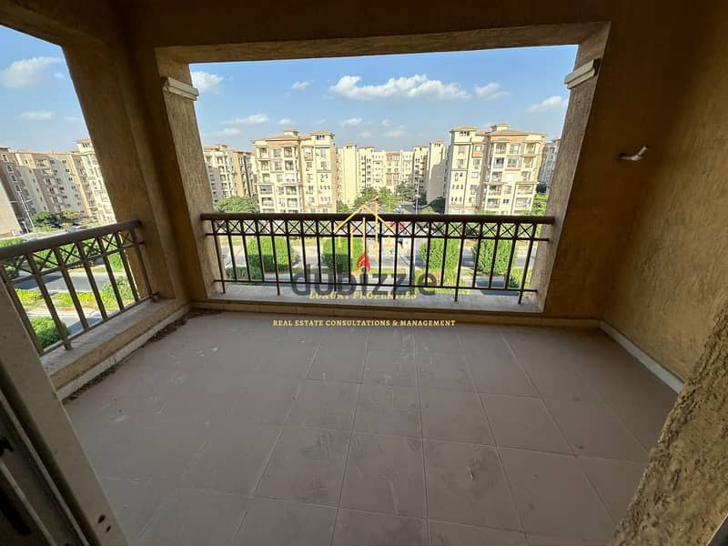 Apartment 200 m for sale in cash at Madinaty B1, open view, main street, north-east direction, uniqe , exclusive 3