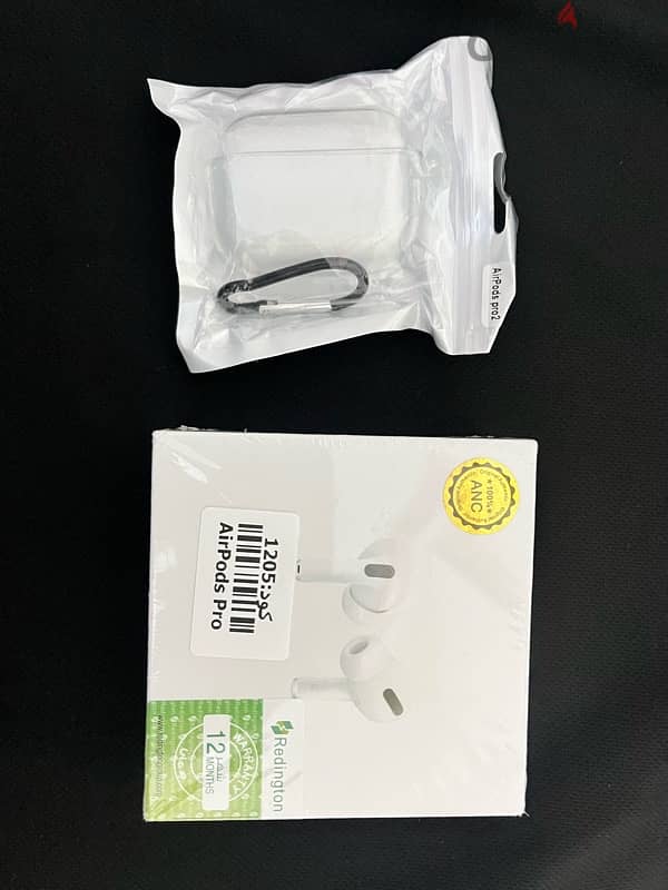 airpods pro 2 جديدة متبرشمة معاها جراب هدية 0