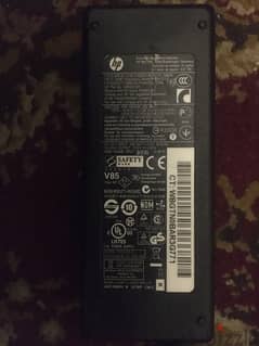 HP 90w Charger 0