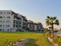 Somabreeze Sea Front & Pool View Apartment 0