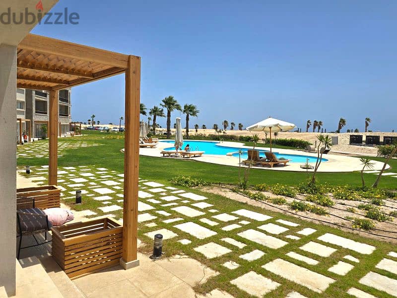 Somabreeze Sea Front & Pool View Apartment 2