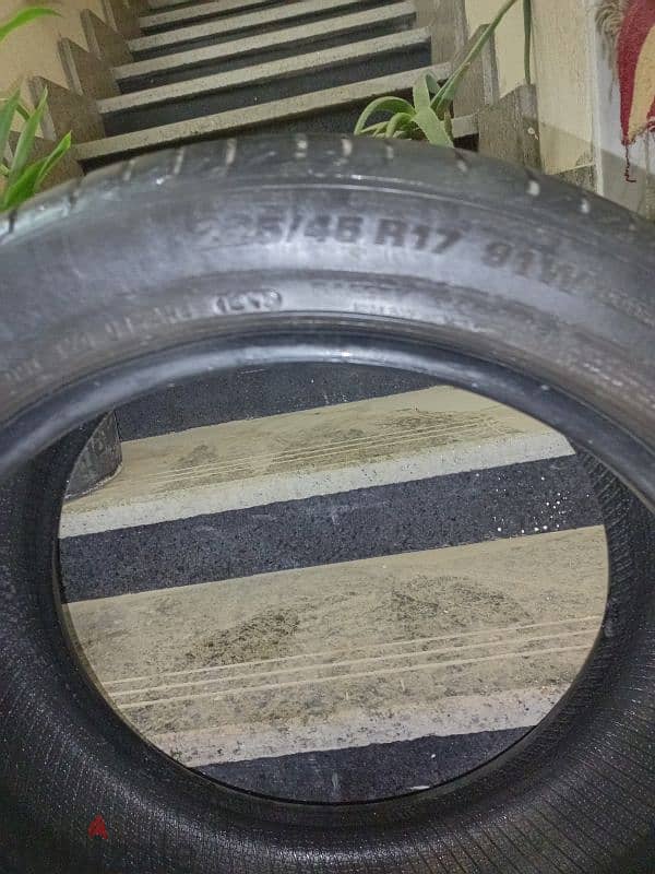 فردة كوتش كومهو مقاس 250/45R17 5