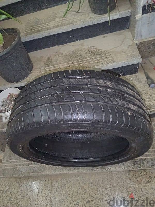 فردة كوتش كومهو مقاس 250/45R17 11