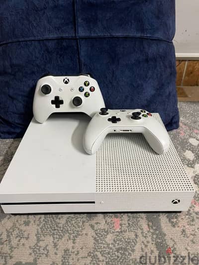 xpox one s 1TB with 2 console